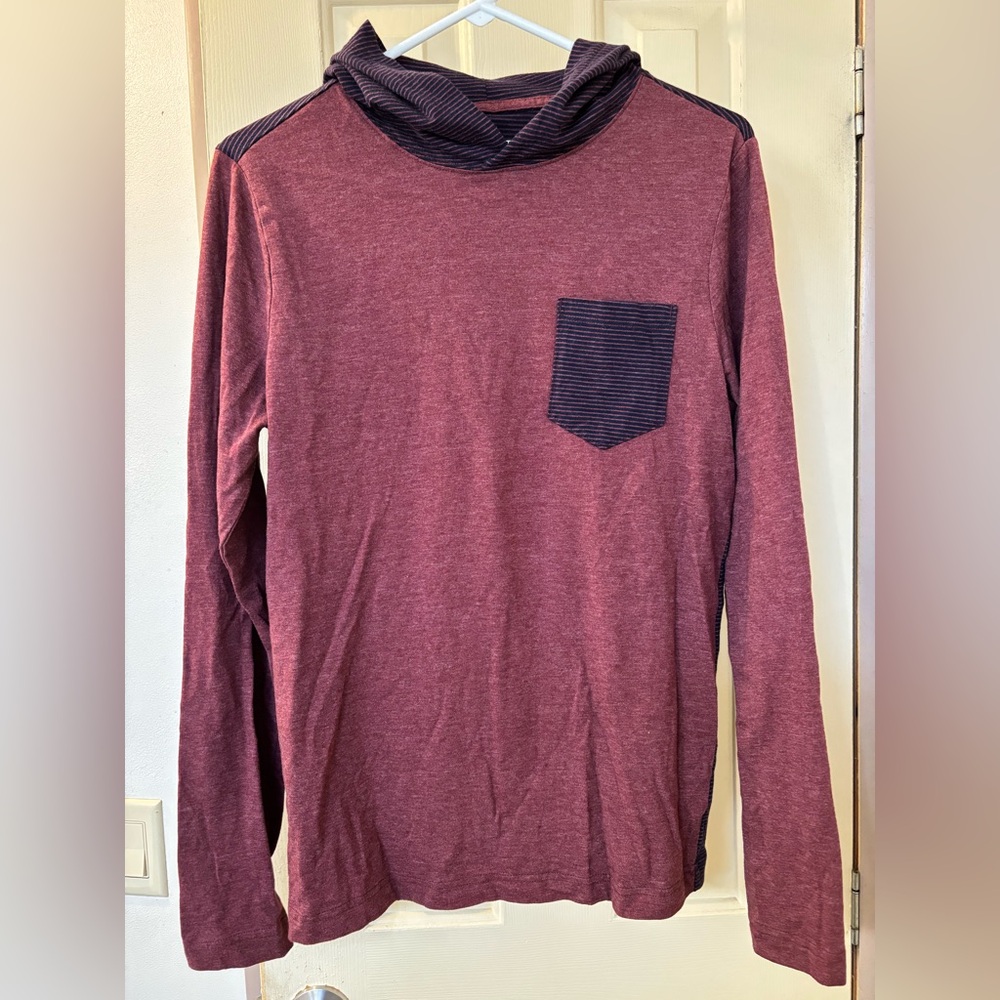 Aeropostale Hoodie Size: S